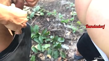 Dando Na Praia Da Reserva Rj Pra Dois Caras Um Filma E Outro Mete Hehe thumbnail