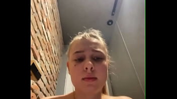 Hard masturabate in the gym