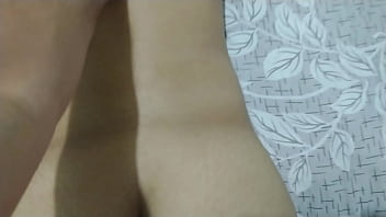 La malparida puta me engañoo me pidio un masaje a cambio de una mamada y no me dio la mamada