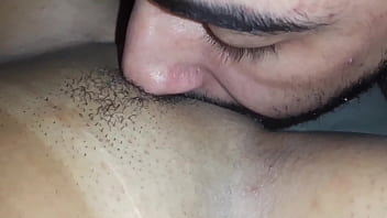 Experiente de oral chupei até as bolas com beijo grego