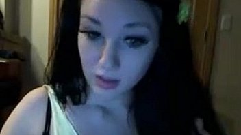 Hot camgirl in lace panties