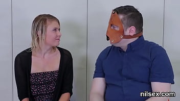 Mad fuckslut gets her fuckholes spread and toughly nailed