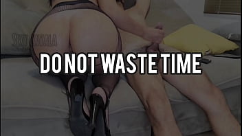 Esposa gostosa teve que aguentar levar pau na buceta calada