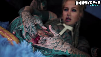 Latex tattoo girl's anal masturbation squirt and metal toy