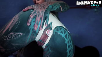 Latex tattoo girl's anal masturbation squirt and metal toy