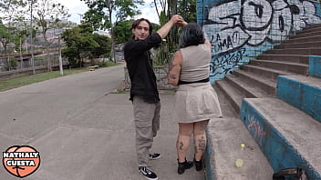 Agente me convence de grabar porno con el