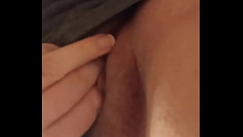 Petite hottie makes herself cum so hard she pees