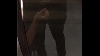 Me Masturban En El Metro thumbnail