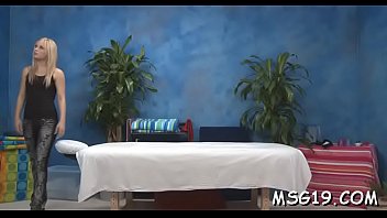 Masseuse enjoys one eyed monster insertion