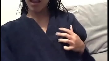 De a poquito me desnudo