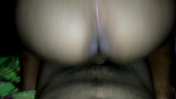 Novinha adora sentar em cima do meu pau