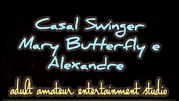 Corte rápido de vídeo amigo chupando o meu bucetão até eu gozar na boca dele delícia