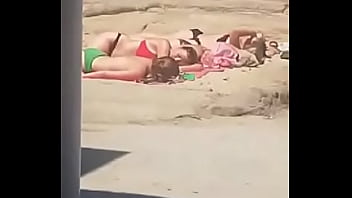 Nuddle on beach