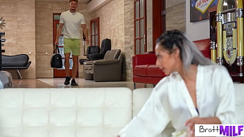 Super sexy veronica leal can't contain her sexual urges for stepson and pleads to get fucked raw s10 e7