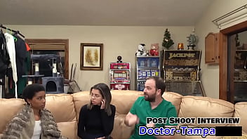 Dr tampa aria nicole trys out a foley catheter