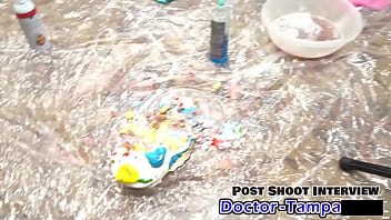 Dr tampa aria nicole trys out a foley catheter