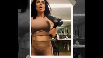 Just finished sweating now it's time for a post work out glam session adding some sparkle to my sweat