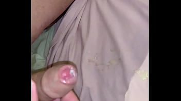 Ejaculation Après Une Bonne Branle thumbnail