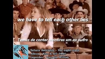 Hot night crash tradução