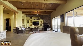 What a crew y'all sneaky peeky at the hot mess from hotguyshouse’s freshest szn