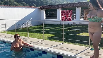 La masturbo bien duro que se viene a chorro La masturbo bien duro que se viene a chorro