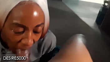 Deepthroat wife does her job