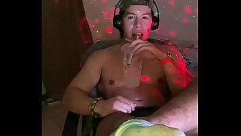 The clapping toes tho shoutout to jrgamer418nsfw for being my tiktok pusherman