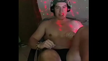 The clapping toes tho shoutout to jrgamer418nsfw for being my tiktok pusherman