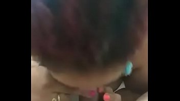 Elmegatron haciendo lo suyo con la perrita en su cuarto