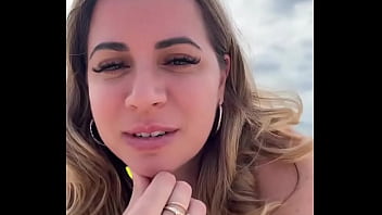 Flexin’ now so i don’t forget to count my blessings ##hawaii