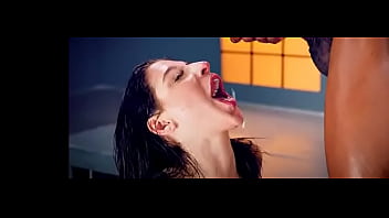 Olivia Going All Out In Public thumbnail