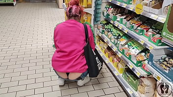 Crazy rebeca addams in jeans buttcrack at the supermarket