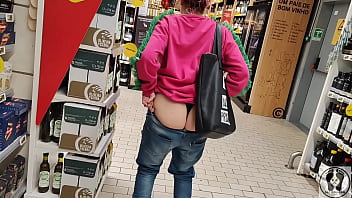 Crazy rebeca addams in jeans buttcrack at the supermarket