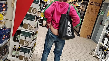Crazy rebeca addams in jeans buttcrack at the supermarket