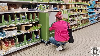 Crazy rebeca addams in jeans buttcrack at the supermarket