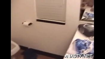 Striking nympho gets crotch licked