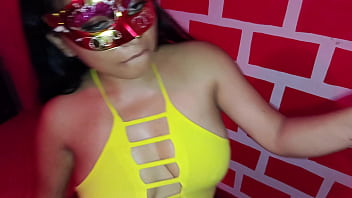 Latina Ela Trabalha Em Uma Boate Vip E Acaba Fazendo Sexo Intenso Em Pé Com Um Visitante Gringo thumbnail
