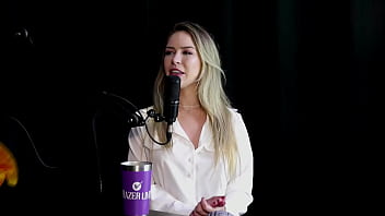 Saiu roxa de um vídeo de sadomasoquismo e quase chorou achou ruim ao perder a virgindade e o fetiche que não faria é o milena moreau sheer red