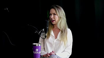 Saiu roxa de um vídeo de sadomasoquismo e quase chorou achou ruim ao perder a virgindade e o fetiche que não faria é o milena moreau sheer red