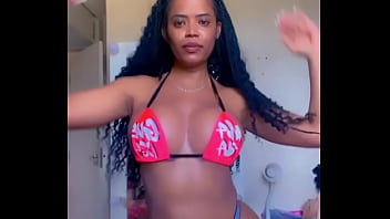 Musa do samba tesão