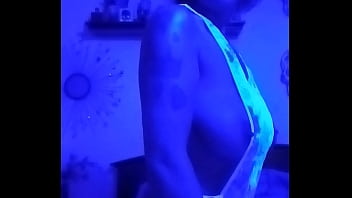 Mandeezy4u2 at home alone