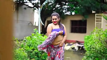 সেক্সি ভাবির শাড়ি শট ভিডিও thumbnail
