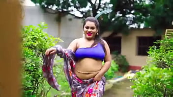সেক্সি ভাবির শাড়ি শট ভিডিও