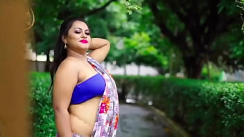 সেক্সি ভাবির শাড়ি শট ভিডিও