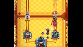 Fodendo com a vida da lvl11 com meu deck de bruxa