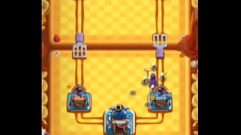 Fodendo com a vida da lvl11 com meu deck de bruxa