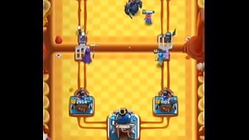 Fodendo com a vida da lvl11 com meu deck de bruxa