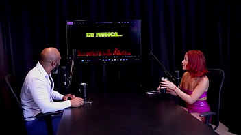 A mãe e pai a apoia transou com três respondeu as perguntas do "eu nunca" e mama senta ou passa bruna ferrari watch sheer red