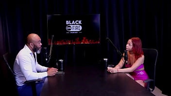 A mãe e pai a apoia transou com três respondeu as perguntas do "eu nunca" e mama senta ou passa bruna ferrari watch sheer red