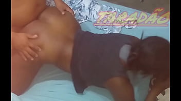 Preta tomando no cu